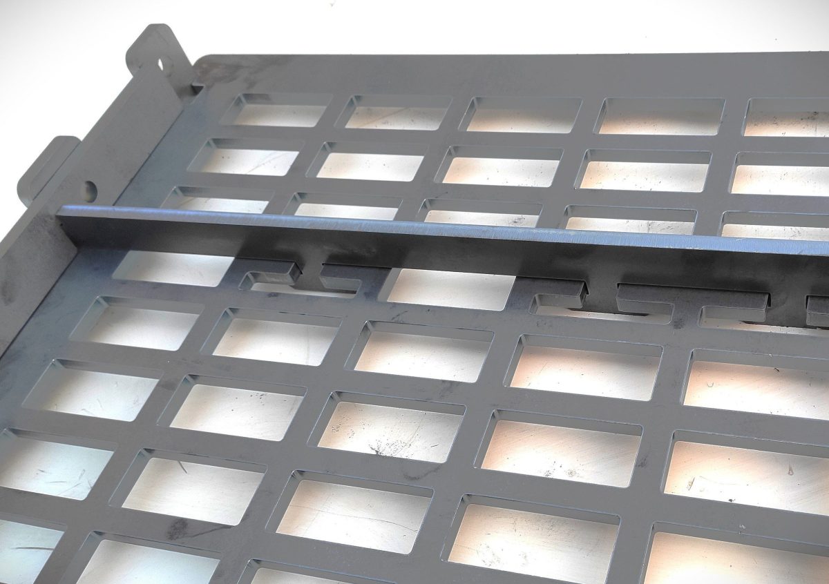 Masivní mříž - monolit