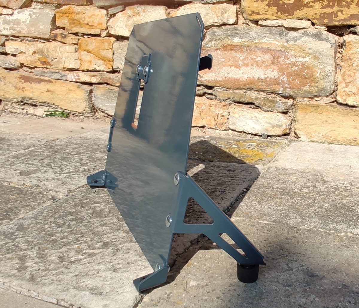 Neprůstřelný štít / střílna - T