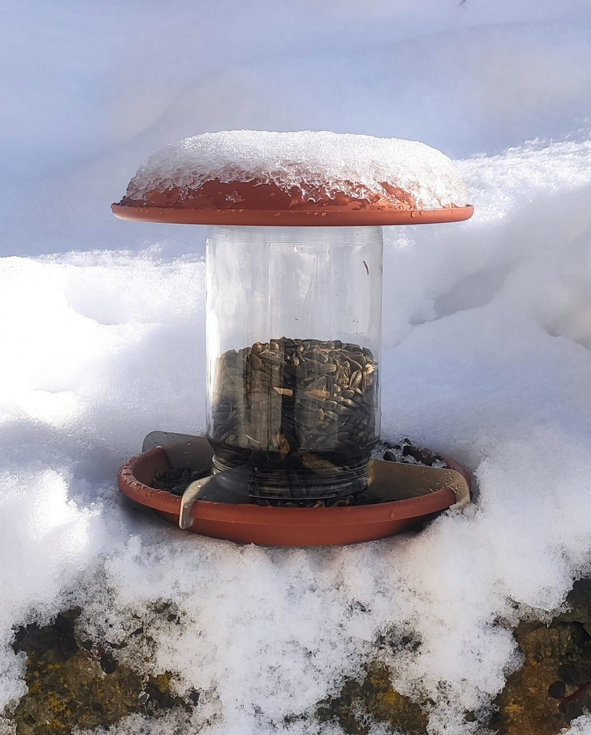 Výrobky seriové výroby - svítidla, dopňky strojů, mříže...
