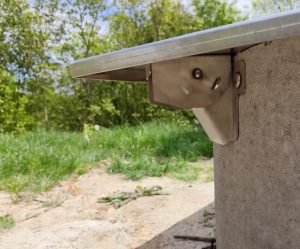 Hinged well cover, lockable